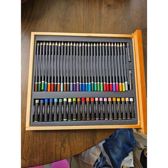Wooden Art Set With Pencils Paints & Palette Knife In Portable Artist Case - Picture 3 of 16